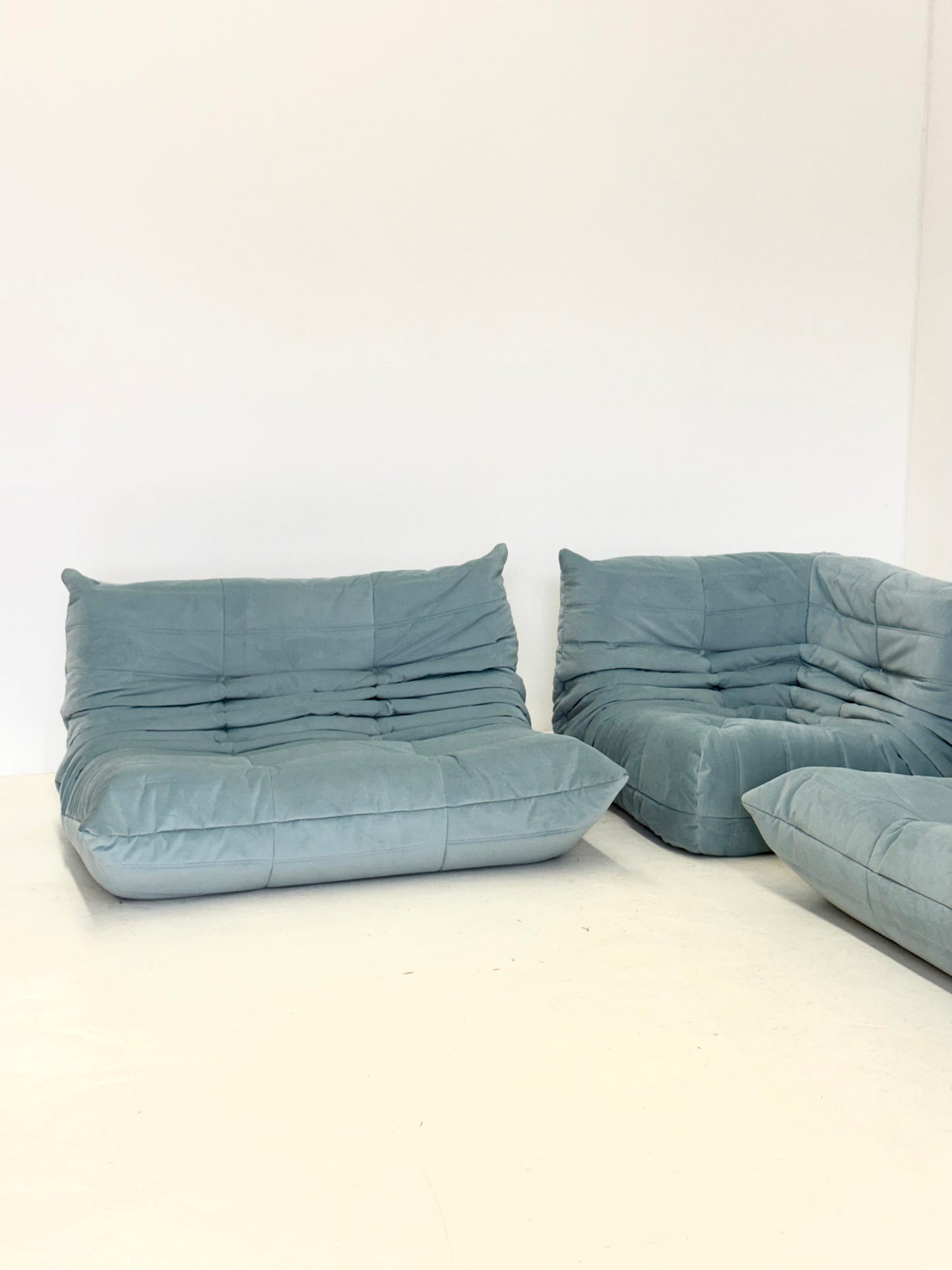 Ligne Roset Togo hoekelement 1-zit in lichtblauw