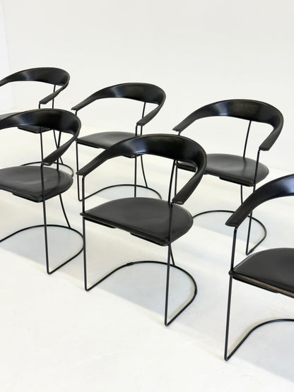 Set van 8 Vintage Arrben Ursala eetkamerstoelen in zwart leer
