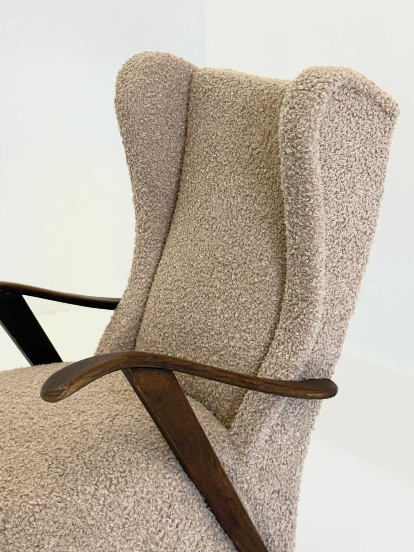 Melchiorre Bega Fauteuil in beige bouclé