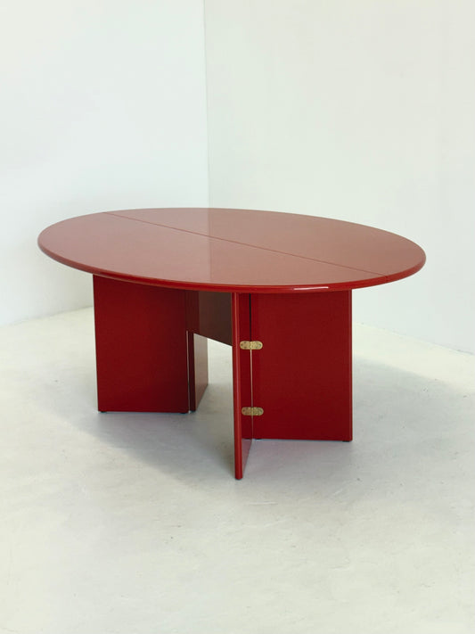Antella eettafel / console tafel van Kazuhide Takahama voor Cassina in rood