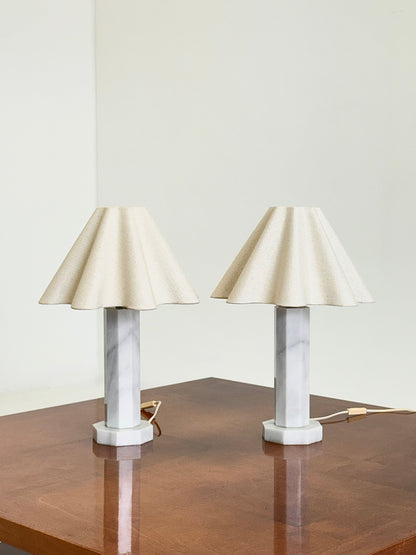 Vintage marmeren tafellamp met linnen kap