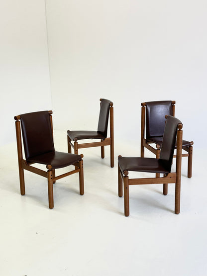 Set Tapiovaara eetkamerstoelen van La Permanente Cantù