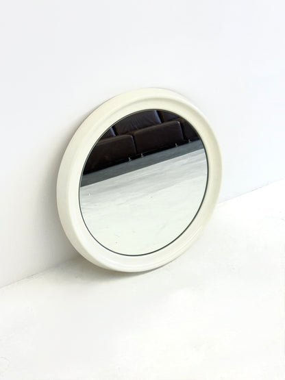 Space Age ronde spiegel in wit van Schönbuch