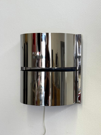 Chromen space age wandlamp van Minilumi Design