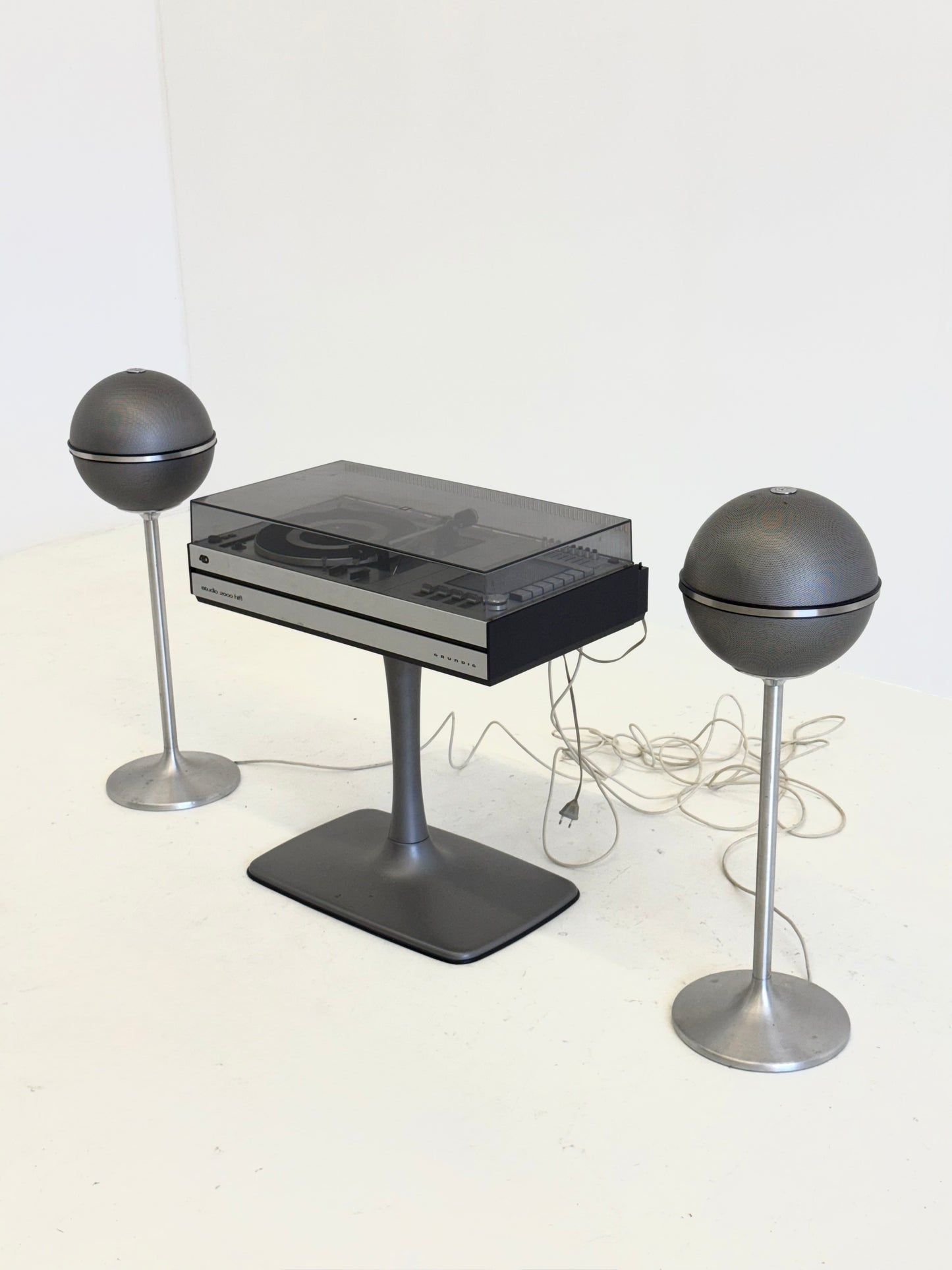 Grundig Studio 2000 Stereo Hi-Fi met Audiorama speakers 2