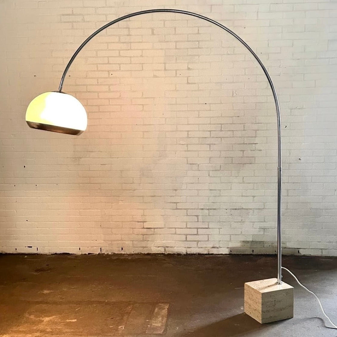 Harvey Guzzini boog vloerLamp voor Laurel Lighting Co