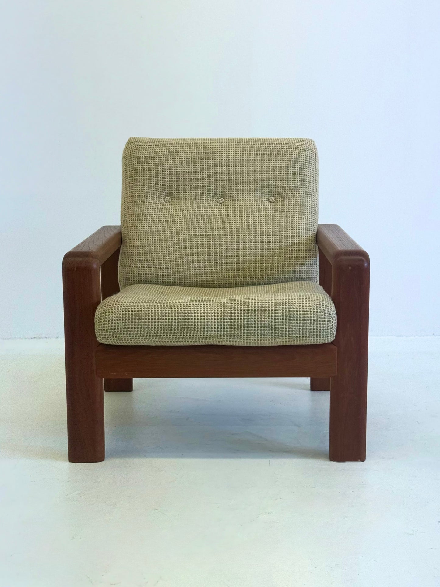 Deense fauteuil van EMC Møbler