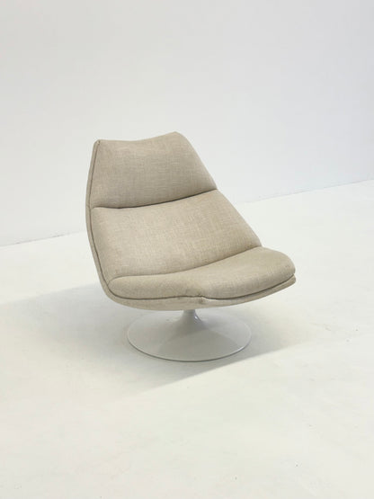 Artifort F511 fauteuil in crème
