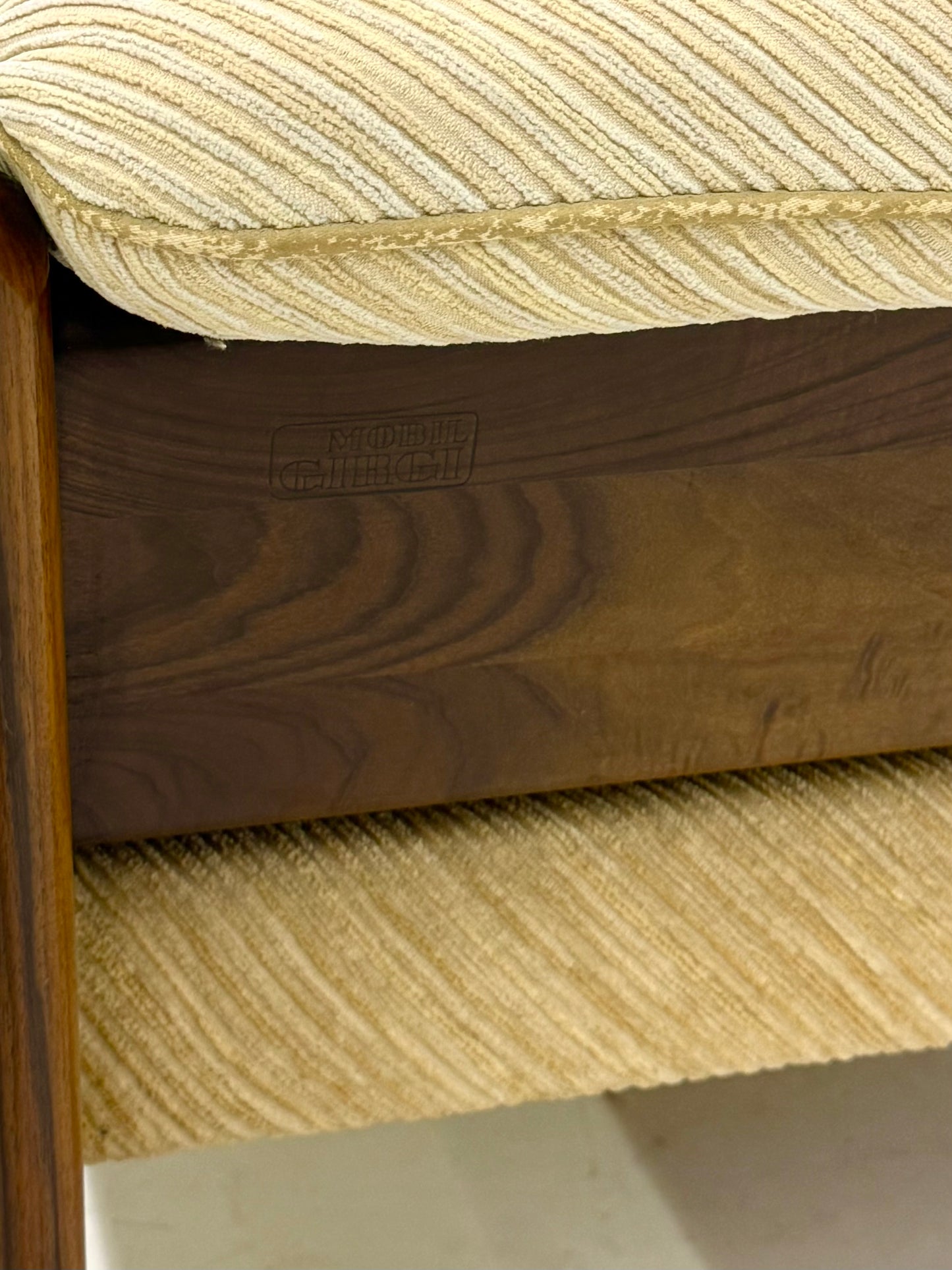 Sapporo fauteuils van Mario Marenco voor Mobil Girgi