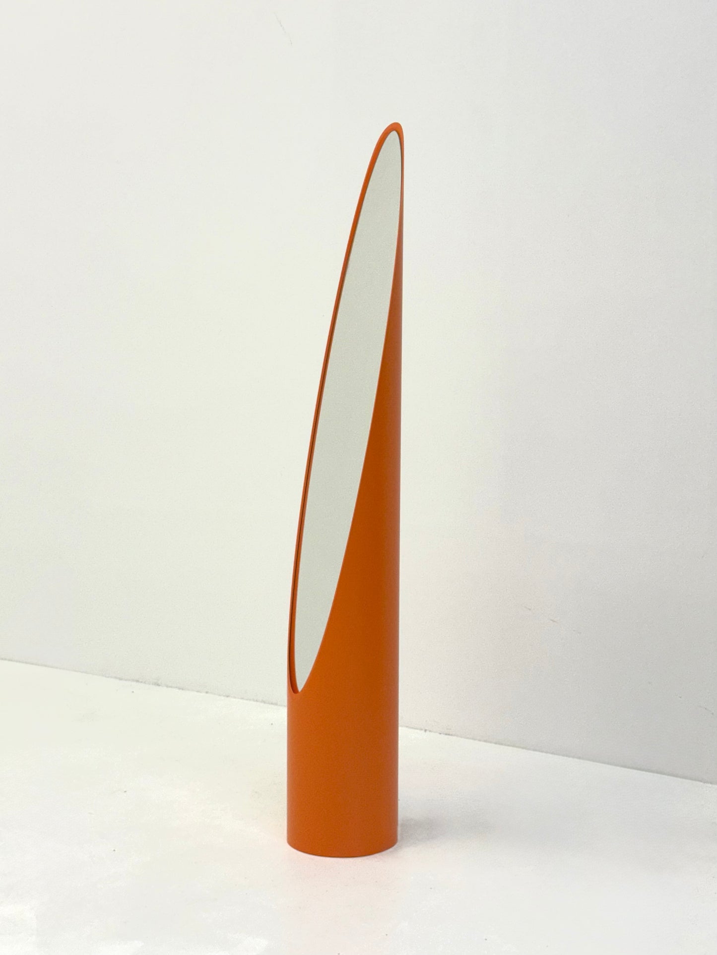 Unghia spiegel oranje van Rodolfo Bonetto Lipstick mirror