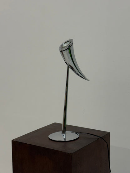 Ara tafellamp van Philippe Starck voor Flos 1988