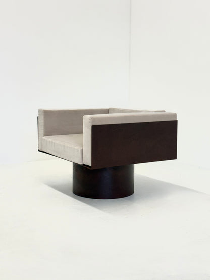 Set van 2 sculpturale Italiaanse metalen lounge stoelen