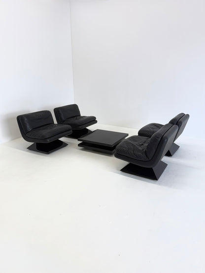 Set van vier Hans von Klier fauteuils met salontafel voor Giuseppe Rossi di Albizzate