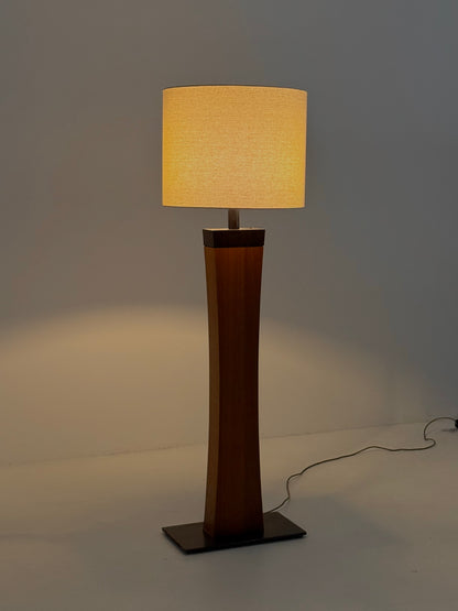 Italiaanse Mid Century vloerlamp van teakhout