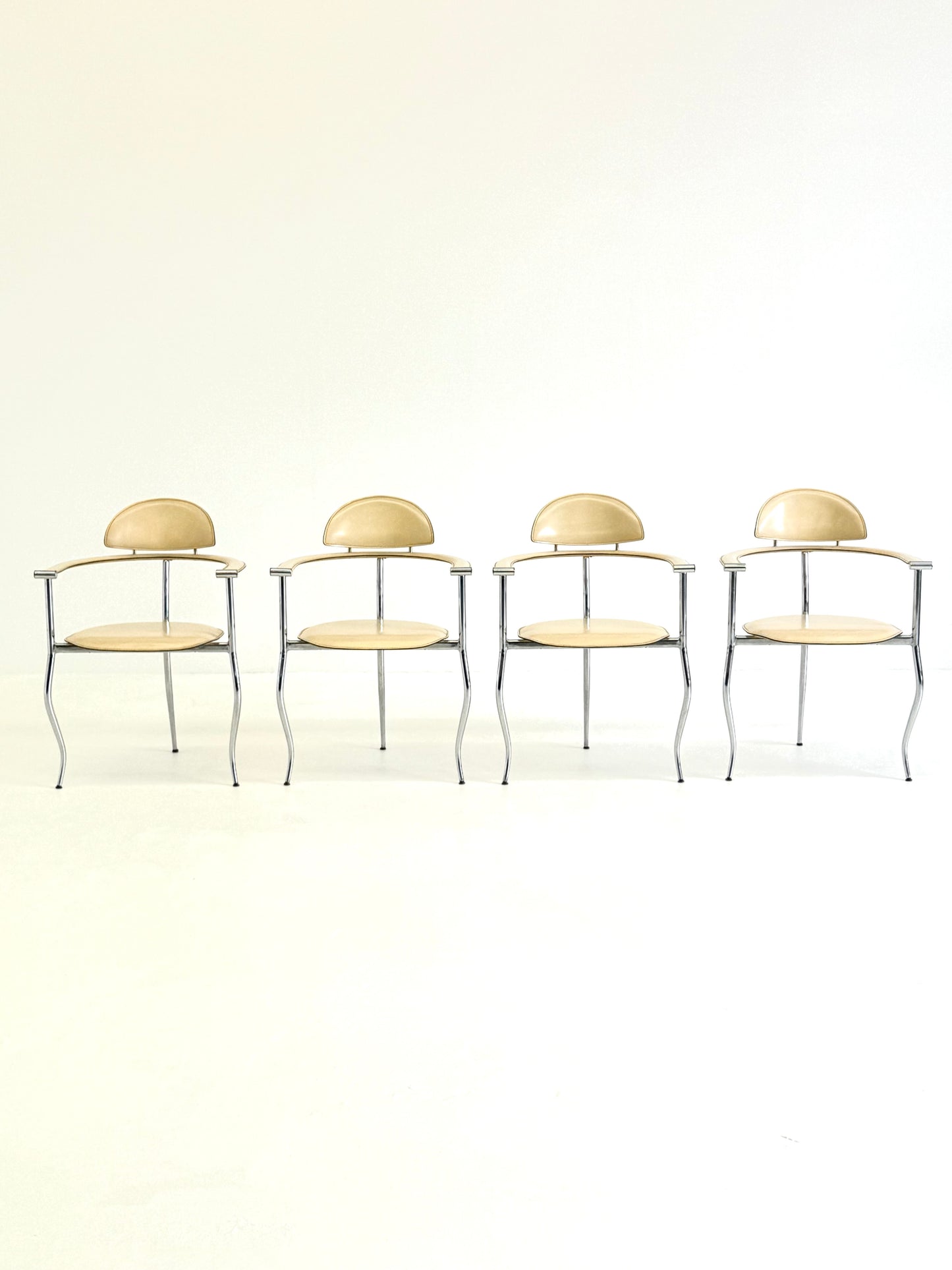 Set gele Marilyn Stiletto eetkamerstoelen Arrben Italy