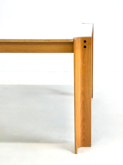 Strip eettafel van Gijs Bakker voor Castelijn