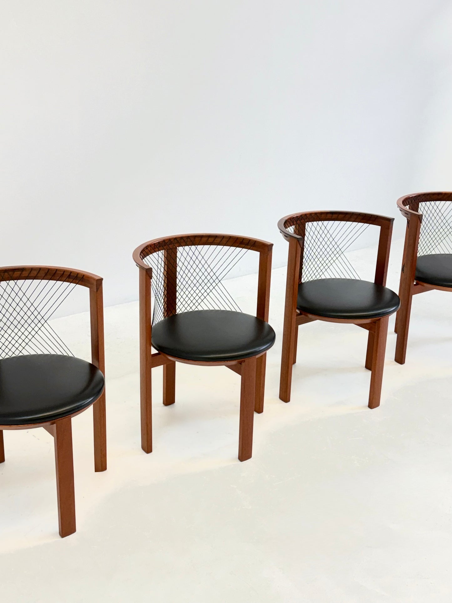Set Tranekær String stoelen door Niels Jørgen Haugesen