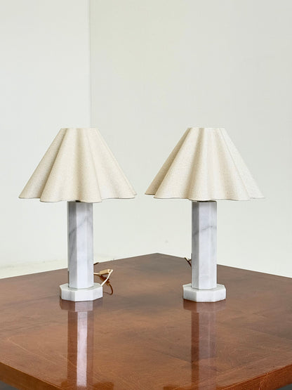 Vintage marmeren tafellamp met linnen kap