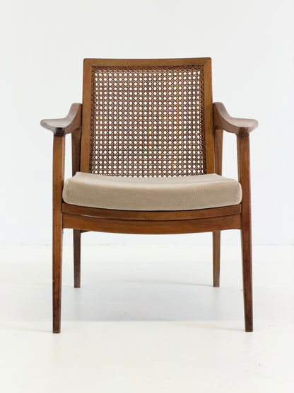 Mid Century Fauteuils van Notenhout en Rotan met Mohair