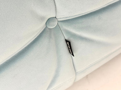 Ligne Roset Togo 2-zits in lichtblauw