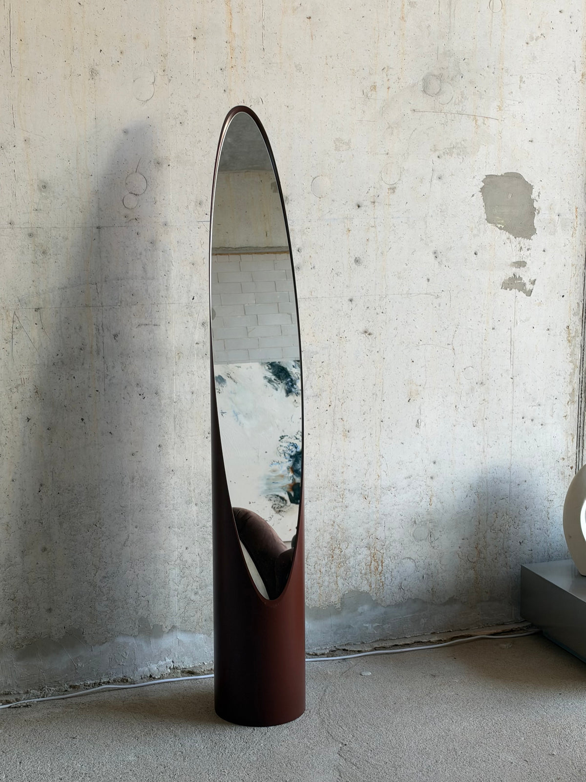 Unghia spiegel bruin van Rodolfo Bonetto Lipstick mirror