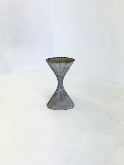 Diabolo plantenbak van Willy Guhl