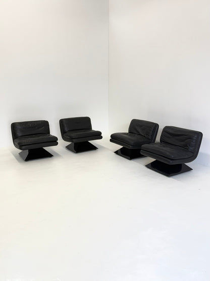 Set van vier Hans von Klier fauteuils met salontafel voor Giuseppe Rossi di Albizzate