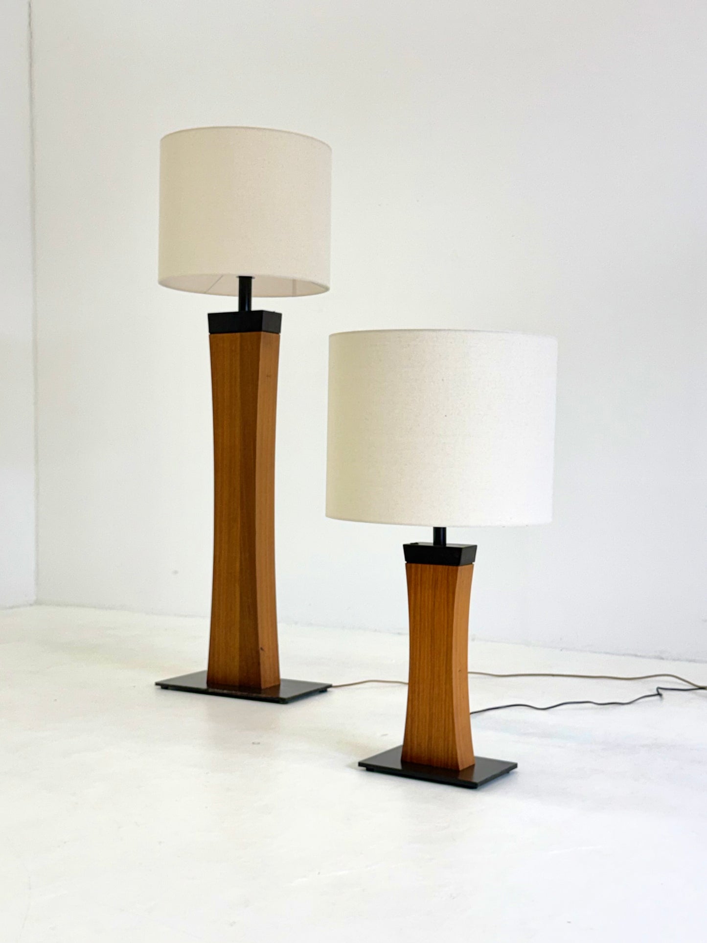 Italiaanse Mid Century vloerlamp van teakhout