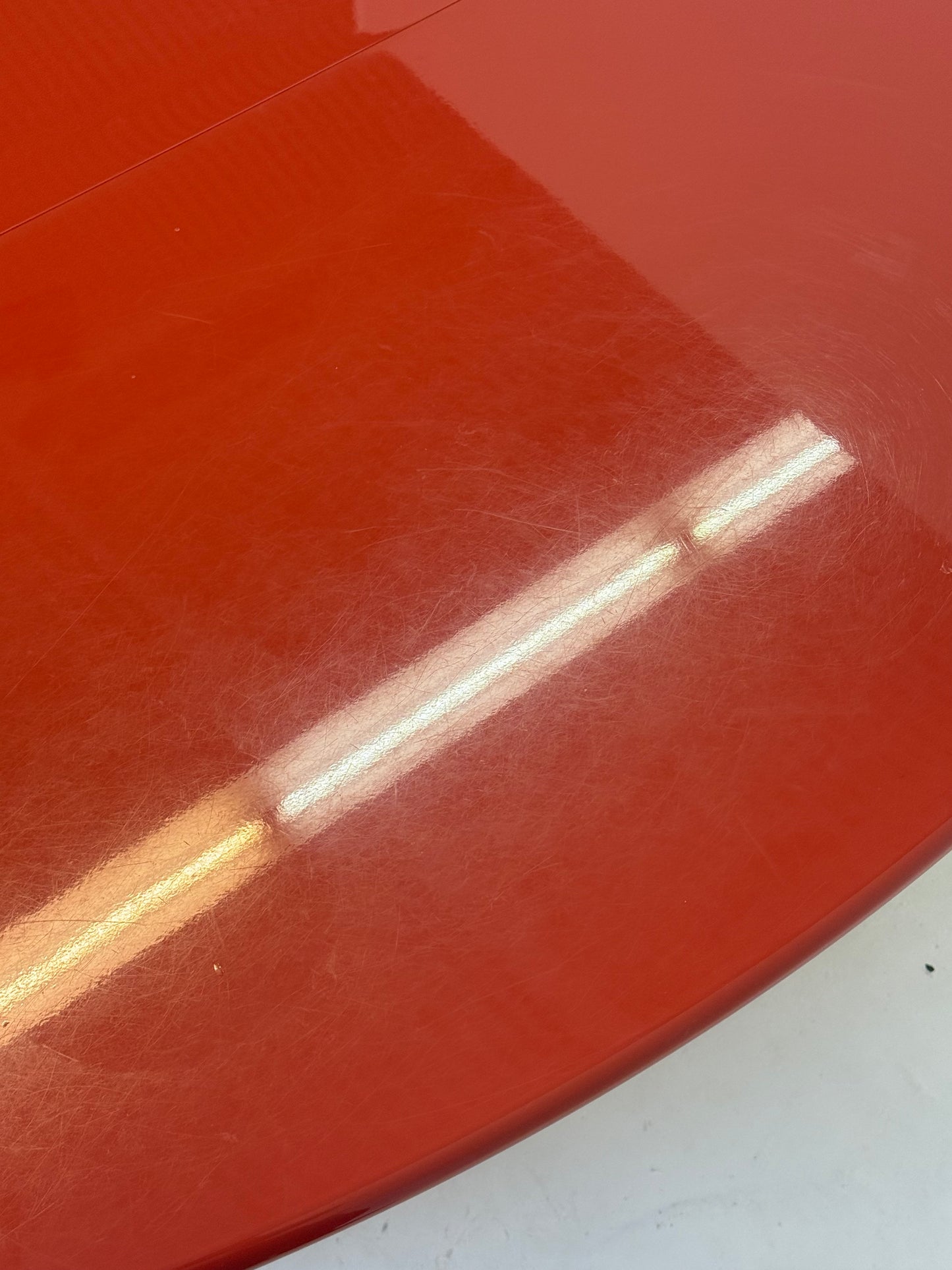 Antella eettafel / console tafel van Kazuhide Takahama voor Cassina in rood