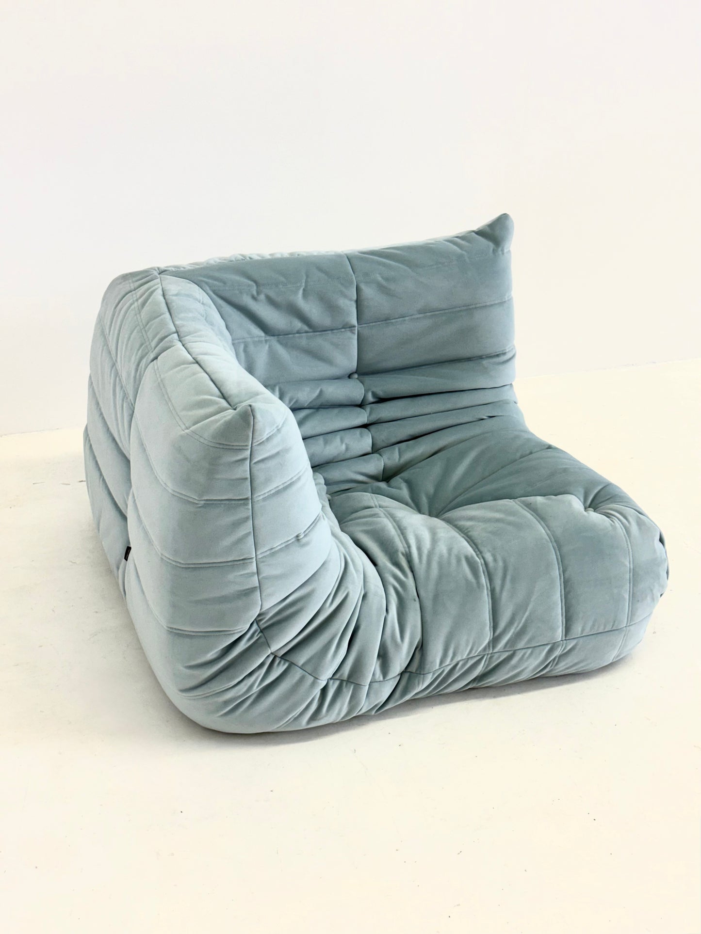 Ligne Roset Togo hoekelement 1-zit in lichtblauw