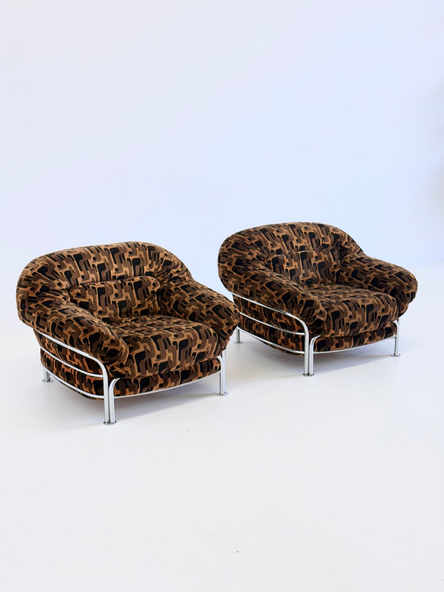 Vintage Italiaanse lounge stoelen met buisframe