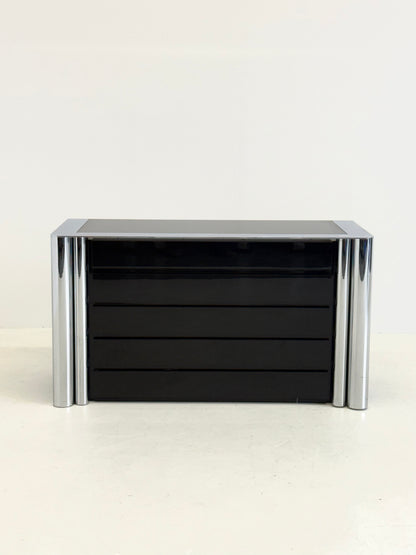 Zwart dressoir van Antonello Mosca voor Cinova