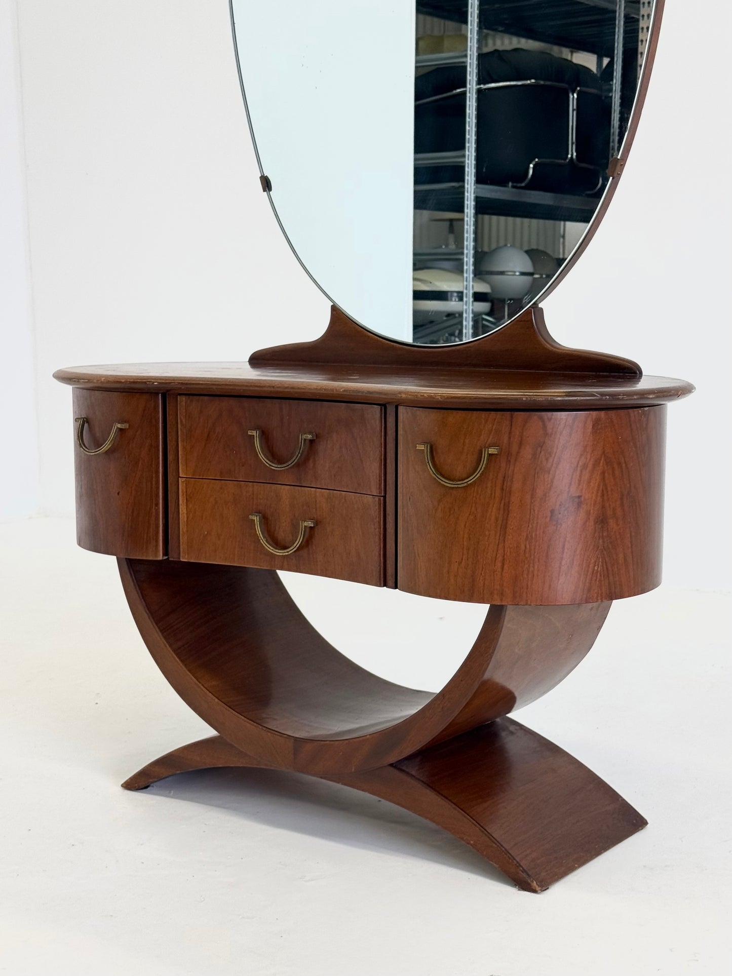 Art Deco Kaptafel van A A Patijn voor Zijlstra Joure uit de Jaren 30