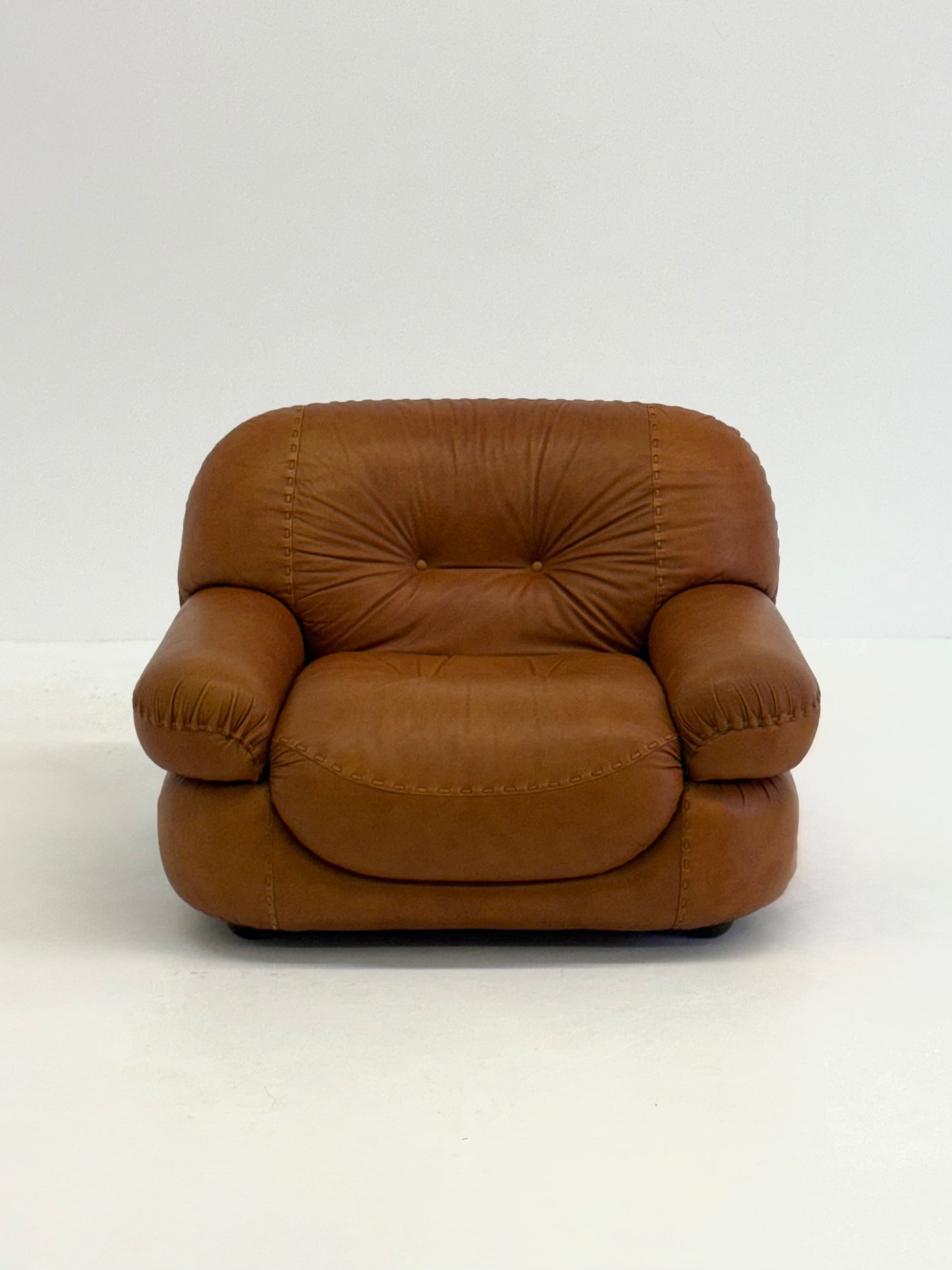 Cognacbruin leren Sapporo fauteuil voor Mobil Girgi