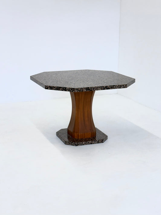 Art Deco eettafel met achthoekig granieten blad