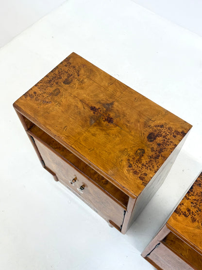 Set van twee vintage Art Deco nachtkastjes met wortelhout