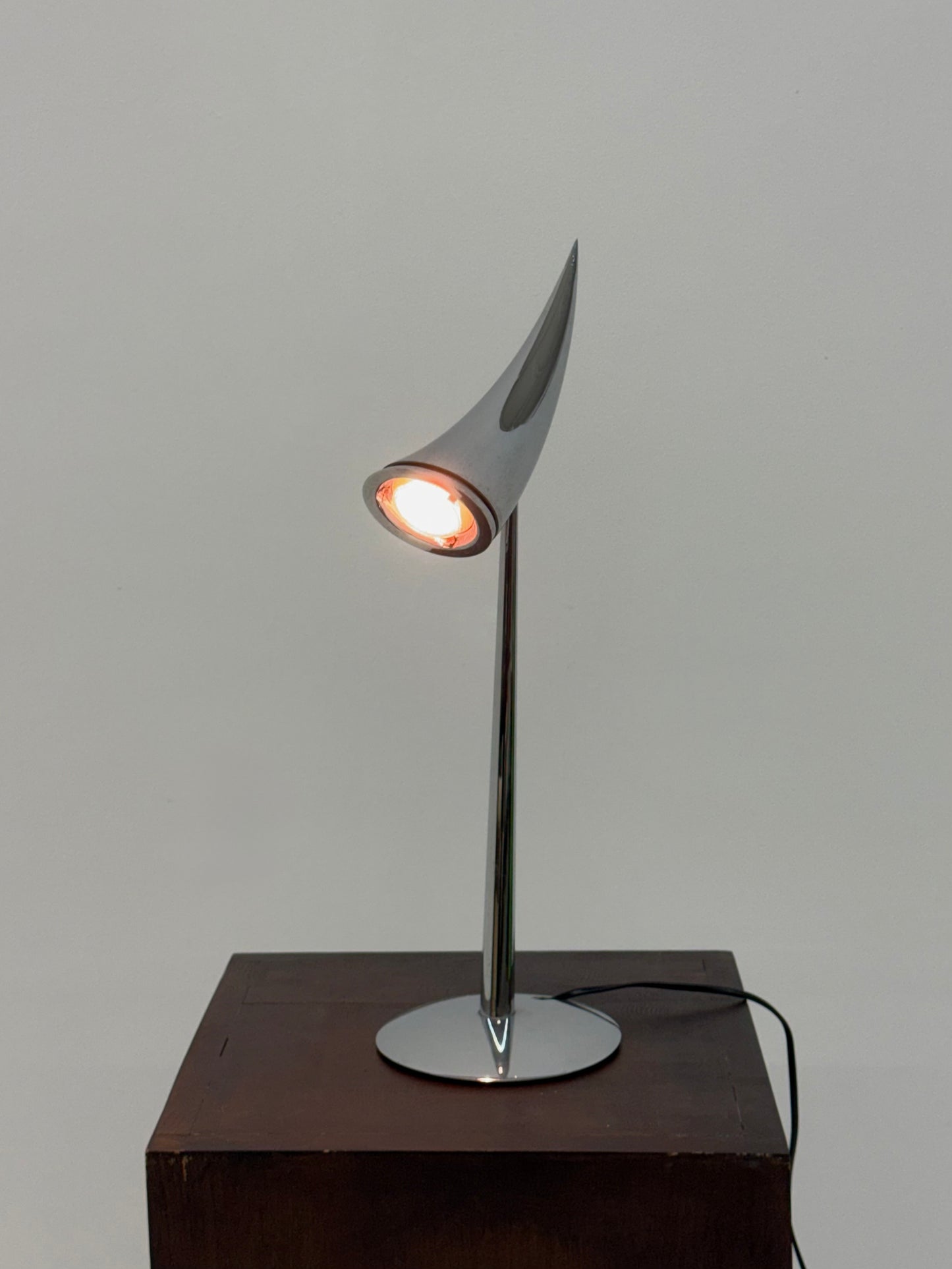 Ara tafellamp van Philippe Starck voor Flos 1988