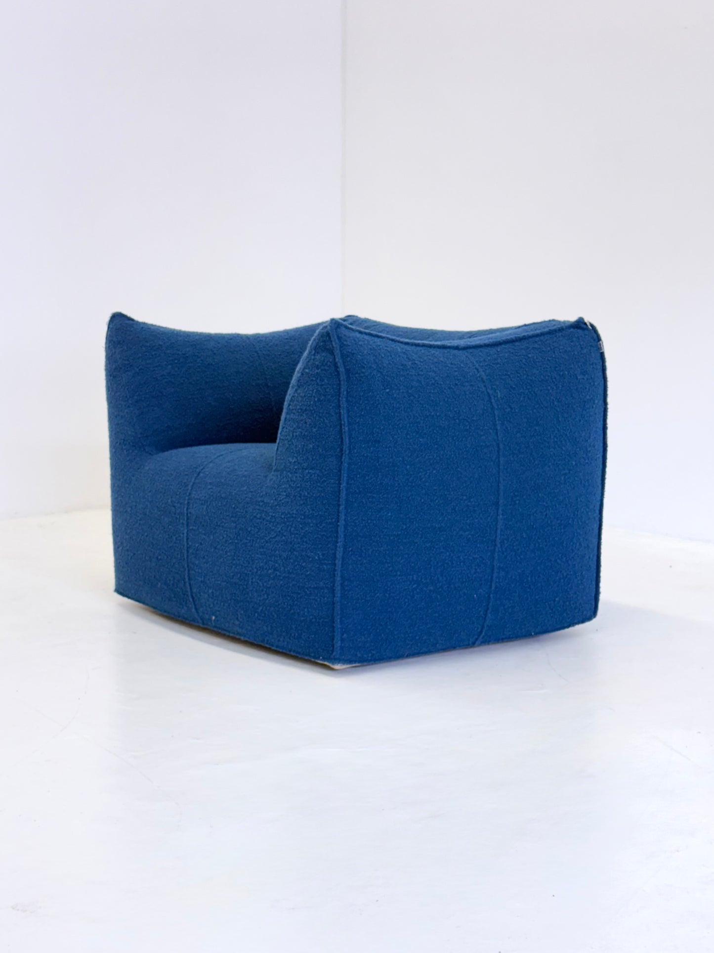 Le Bambole fauteuil van Mario Bellini voor B&B Italia