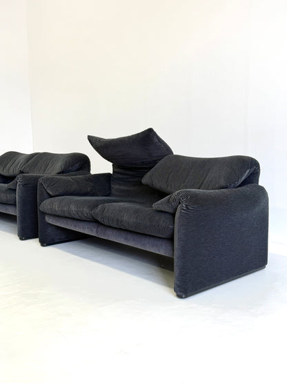 Cassina Maralunga 2-zits zwart grijs door Vico Magistretti