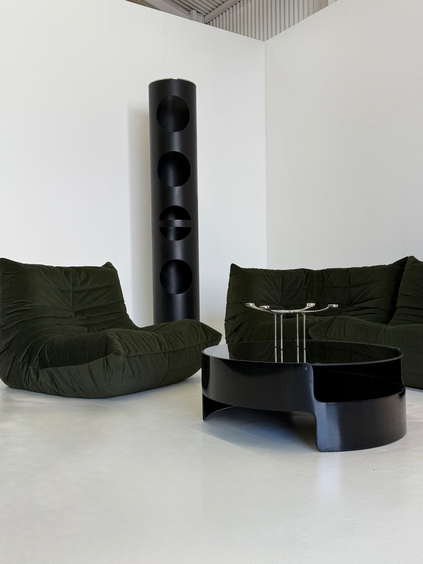 XL Space Age boekenkasten in zwart