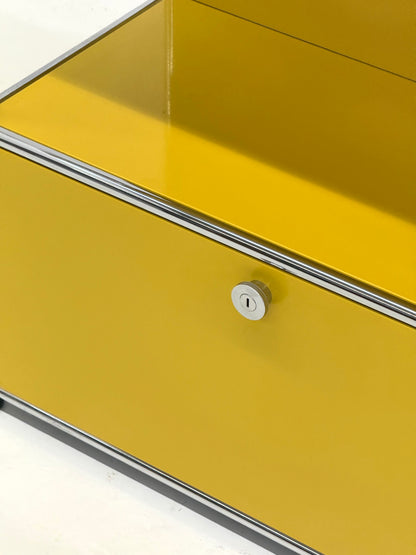 USM Haller kast in geel