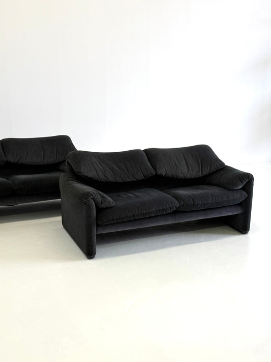 Cassina Maralunga 2-zits zwart grijs door Vico Magistretti