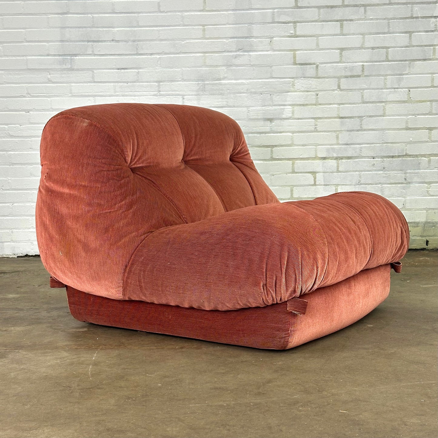 Roze Nuvolone lounge fauteuil door Rino Maturi voor Mimo padova