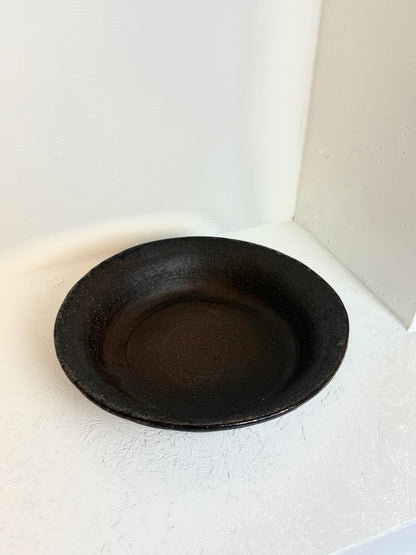 Vintage donkerbruine keramiekschaal