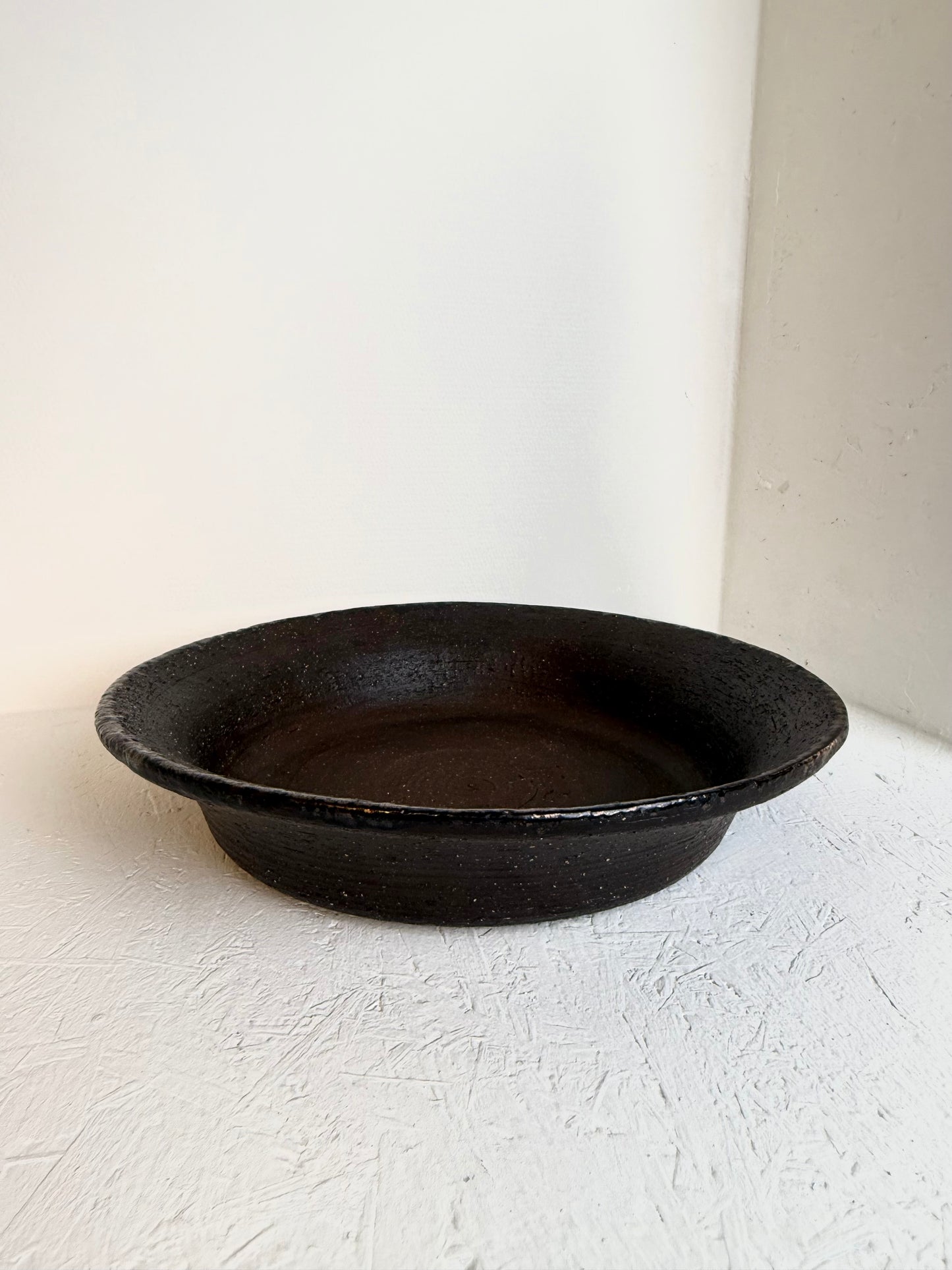 Vintage donkerbruine keramiekschaal