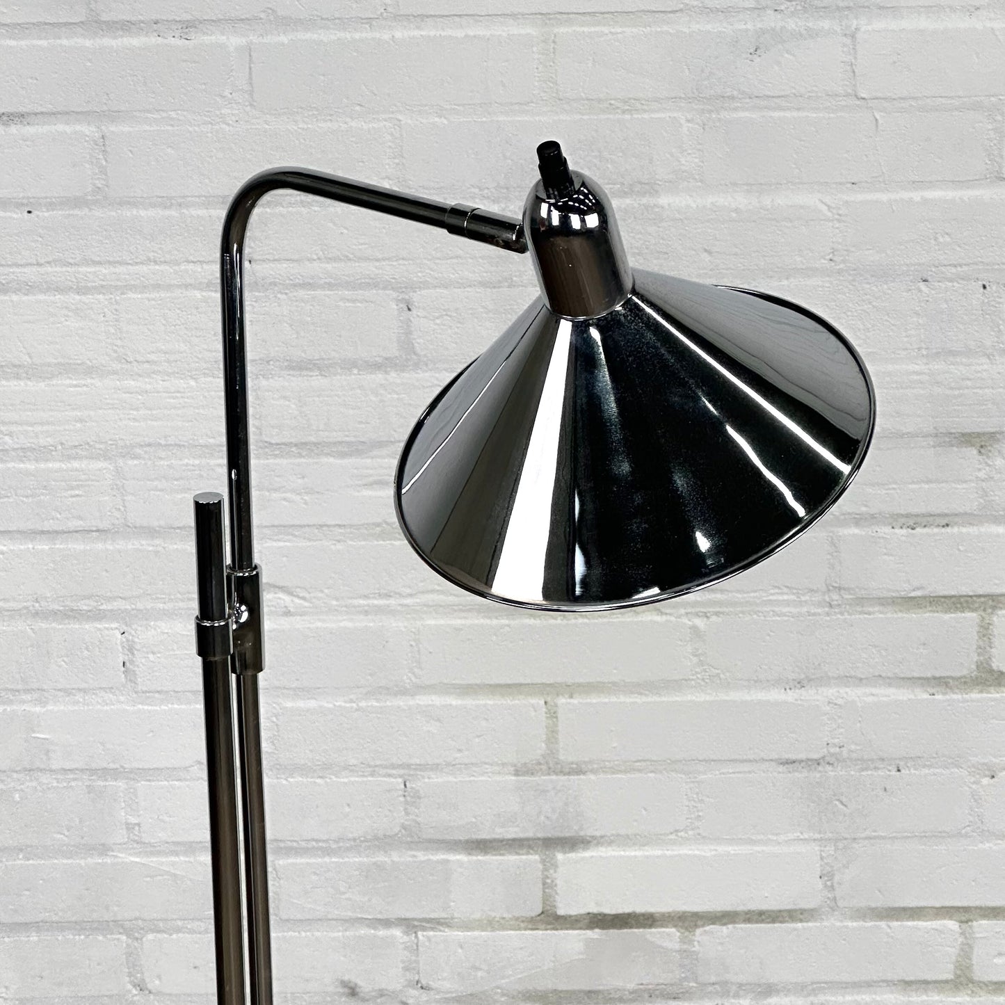 Koch & Lowy vloerlamp chroom