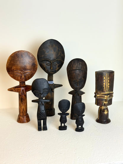 Collectie handgemaakte Ashanti beeldjes hout uit Ghana