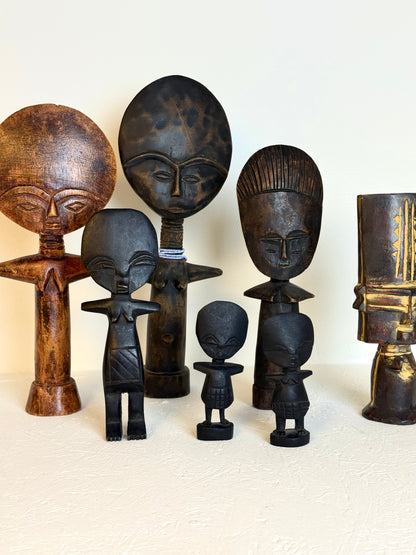 Collectie handgemaakte Ashanti beeldjes hout uit Ghana