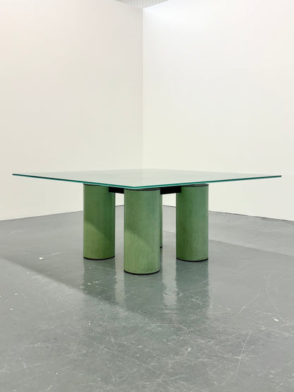 Eettafel Serenissimo van Massimo Vignelli voor Acerbis