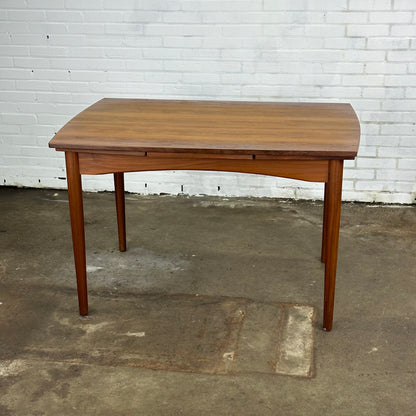 Uitschuifbare vintage teak eettafel